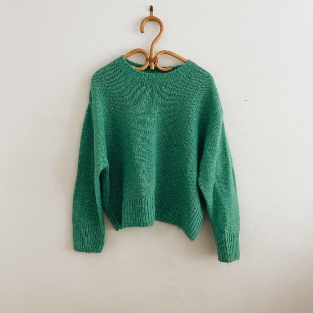 M sweater